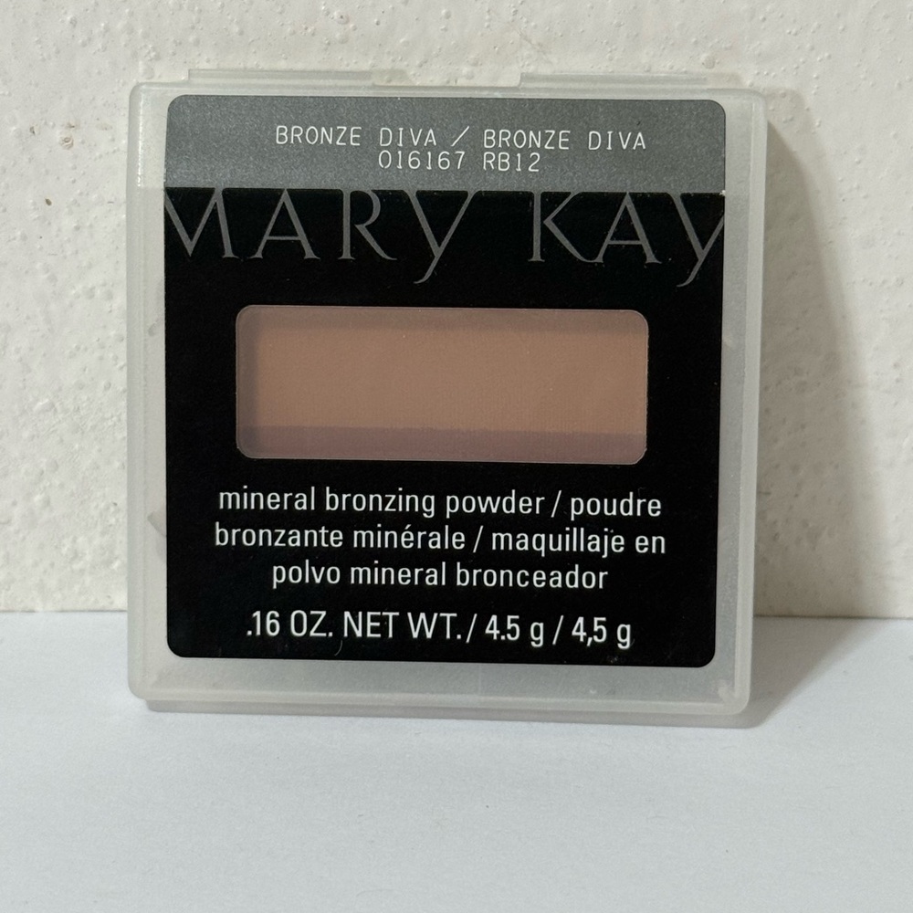 Mary Kay Mineral Bronzing Powder - Bronze Diva Shade